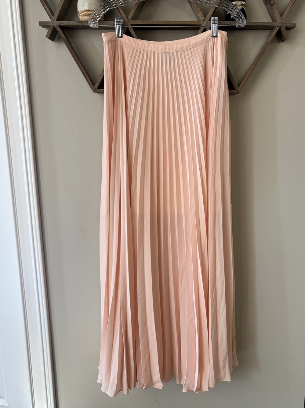 White House Black Market Pastel Pink Maxi Skirt. Size 6.